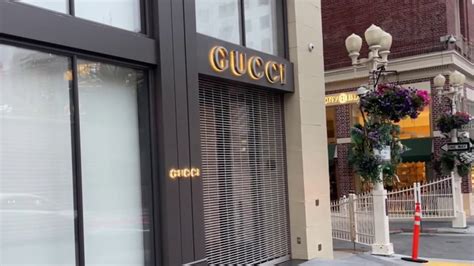 gucci store robbed.